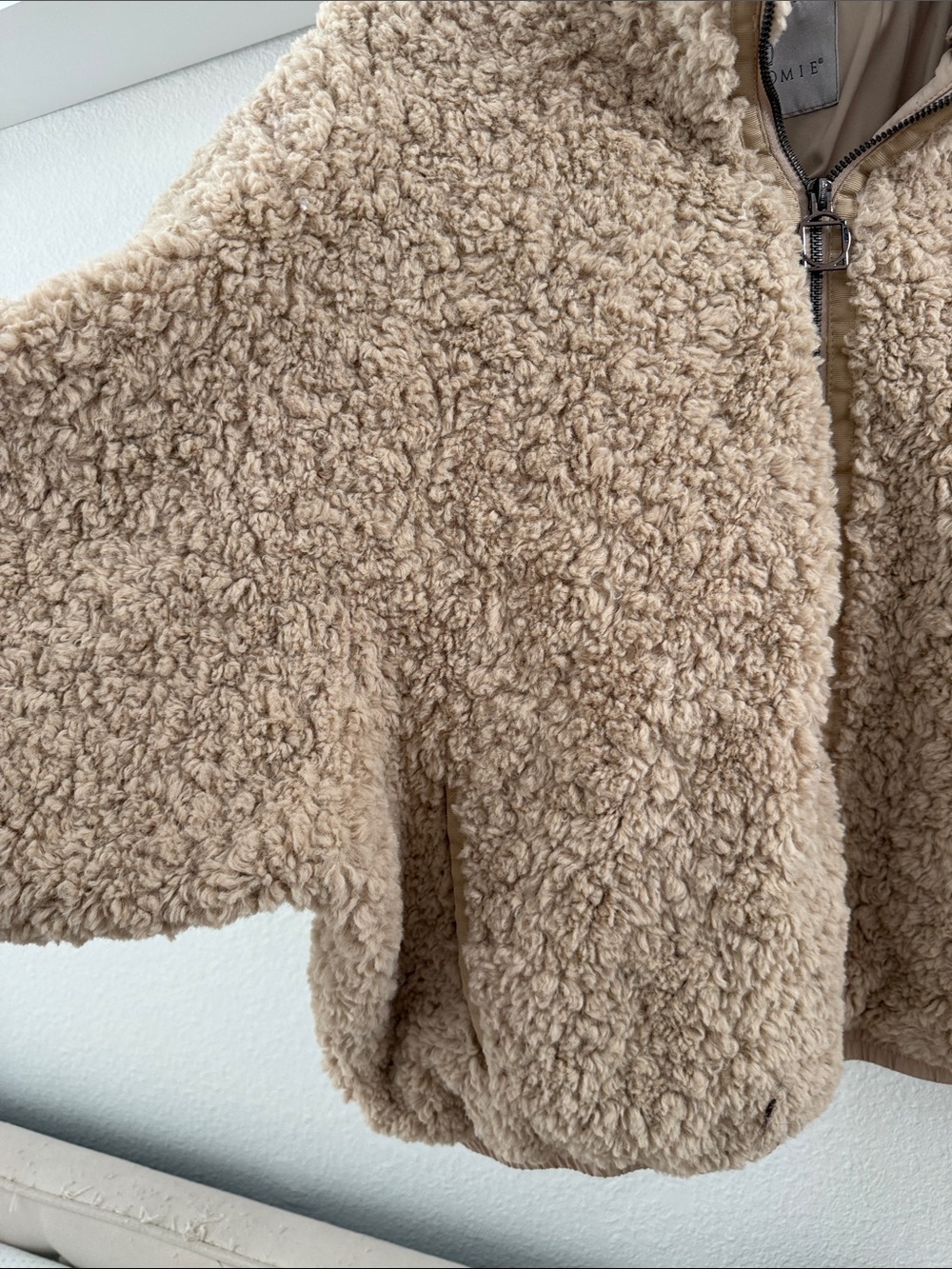 Anatomie Plush Teddy Zip-Front Jacket in Beige - Picture 4 of 5